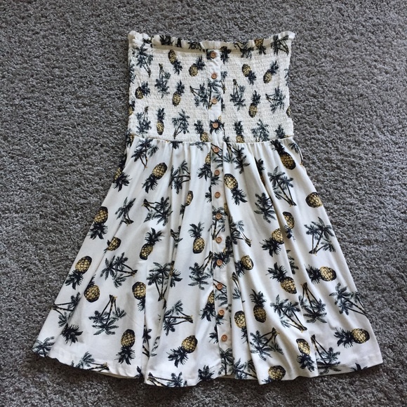 Ardene Super Soft Strapless Pineapple Tropical Dress Size Medium - Picture 1 of 4